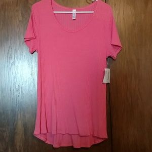 NWT Lularoe Classic T, XL